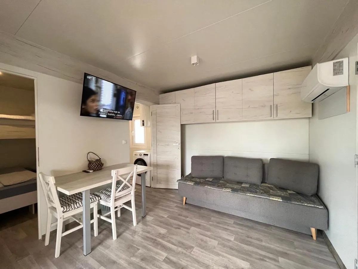 Appartement Mobilna Hiska Drage Soncnica01