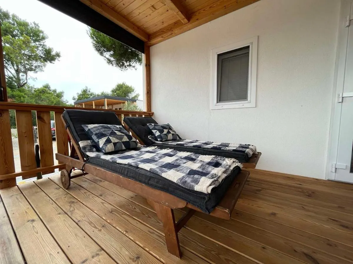 Appartement Mobilna Hiska Drage Soncnica01